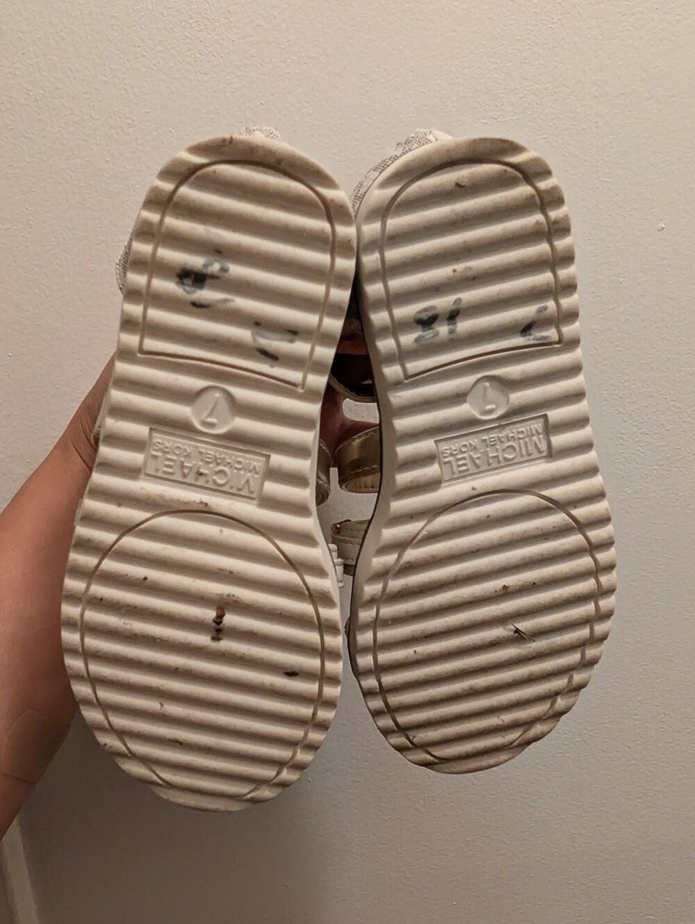 Michael Kors Kids Brandy Johanne Sandals Size 7 - Picture 8 of 8